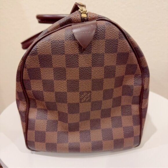 Preowned Authentic Vintage Louis Vuitton Speedy 30 Damier Ebene 2006 - Picture 3 of 16
